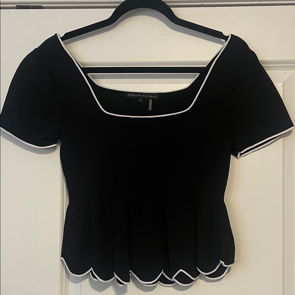 English Factory Small Black Scalloped Trim Top
